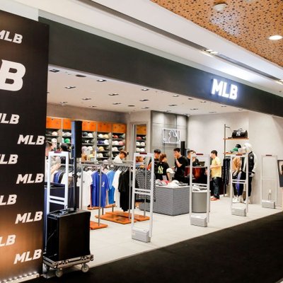 Cửa hàng MLB đầu tiên tại Việt Nam