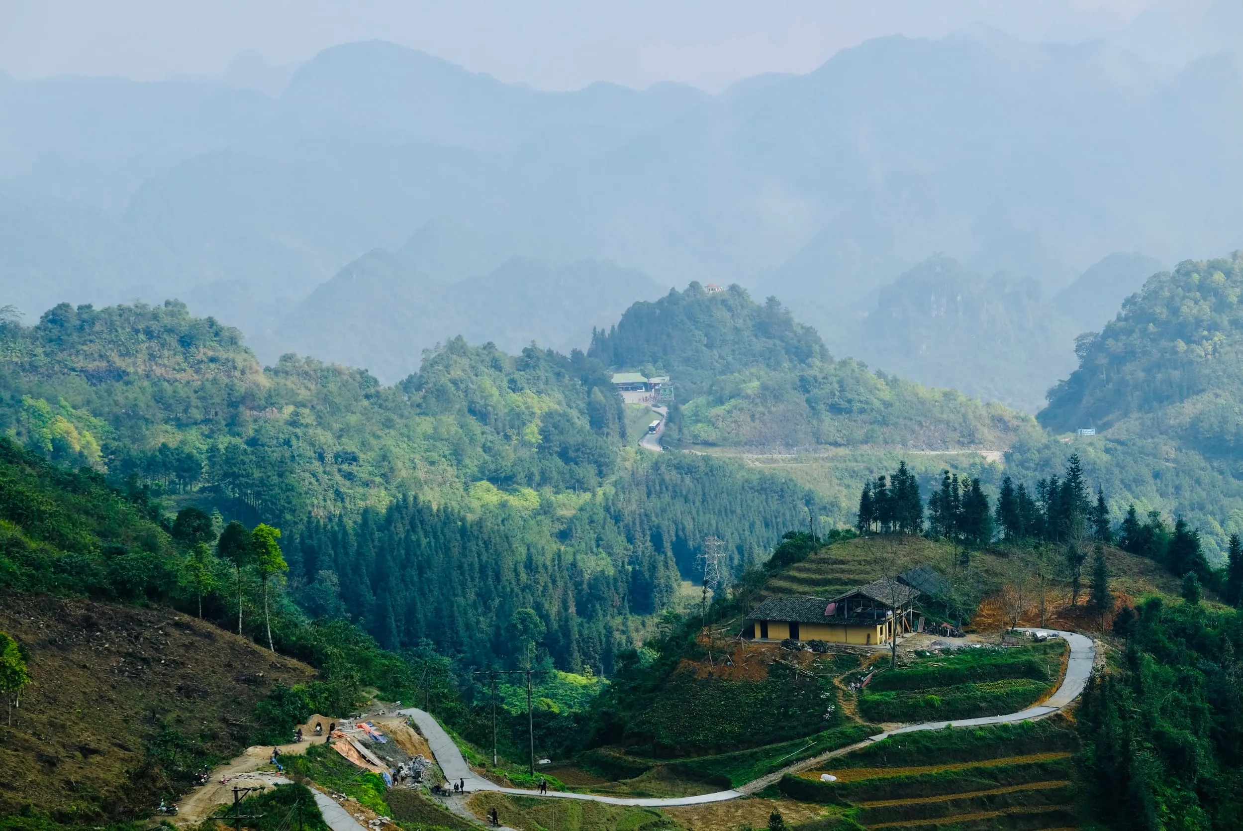 Khám phá cổng trời Quản Bạ ở Hà Giang.