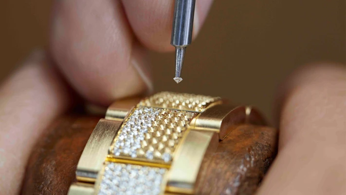 nghệ thuật đính đá quý của Rolex