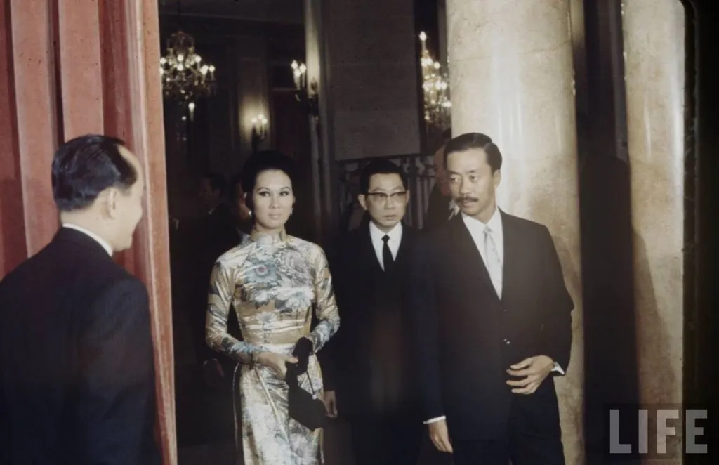 Ngắm nhan sắc không tuổi của của bà Đặng Tuyết Mai