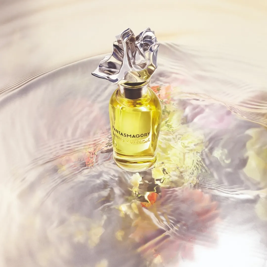 Hình ảnh dáng chai nước hoa Louis Vuitton Fantasmagory mới ra mắt.