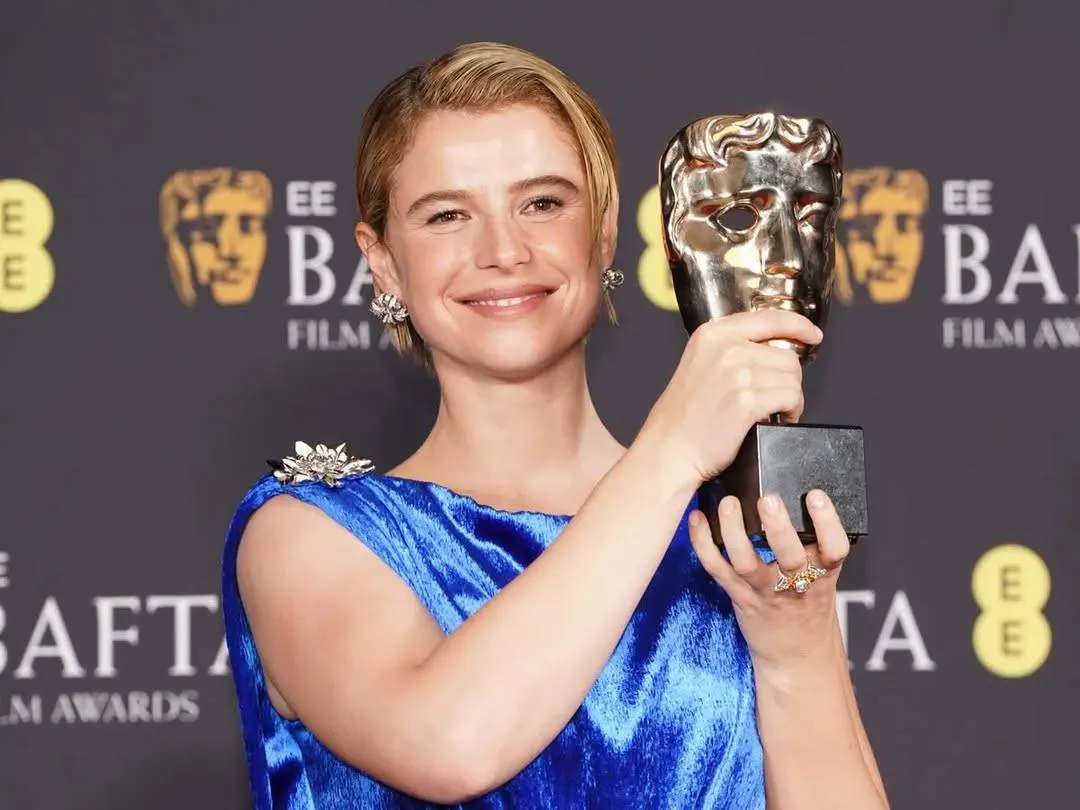 Nữ diễn viên chính xuất sắc nhất tại BAFTA Awards 2026, Jessie Buckley được vinh danh nhờ vai diễn trong Hamnet