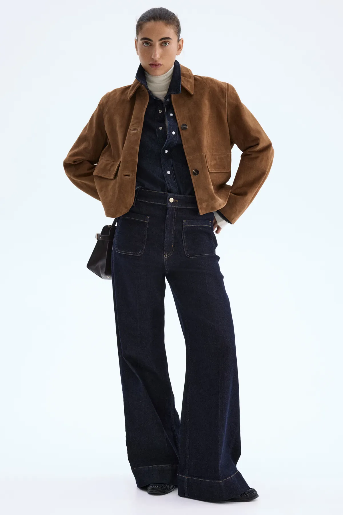 Quần jeans H&M phối áo khoác kaki 