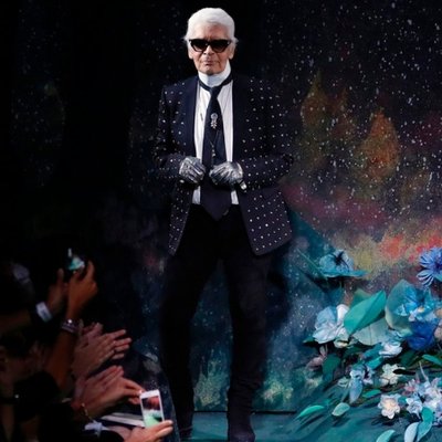 Huyền thoại thời trang Karl Lagerfeld qua đời ở tuổi 85