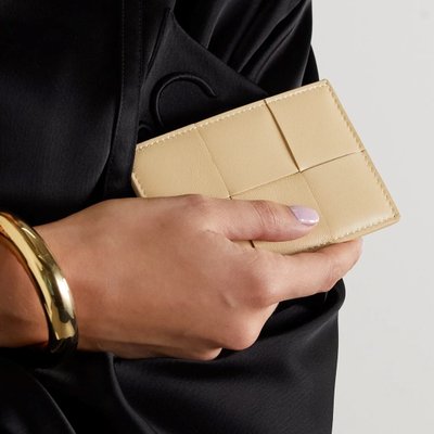 ví đựng thẻ cao cấp màu vàng