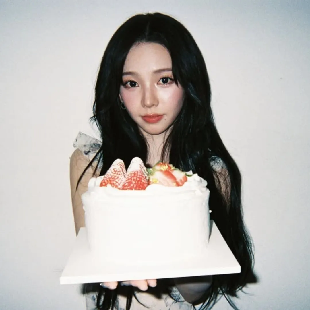 Loạt ảnh sinh nhật tuổi 26 của Karina
