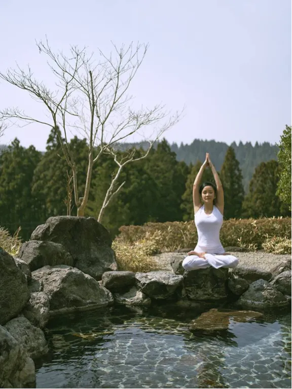 30 phút yoga mỗi ngày để giao tiếp với đất trời và thưởng thức vẻ đẹp của thiên nhiên.