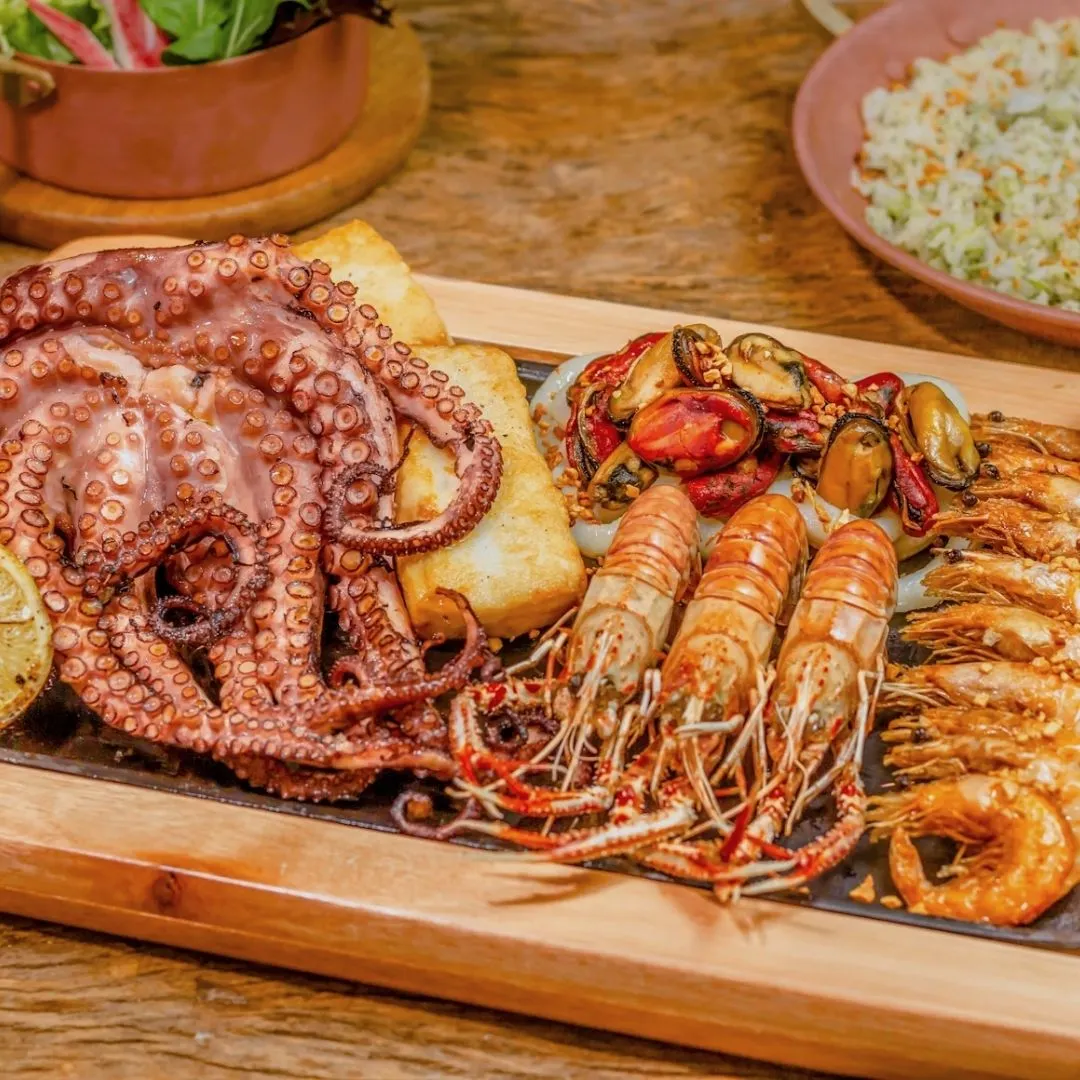 Hải sản là nguồn selen tự nhiên và là thực phẩm đẹp da