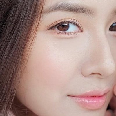 Vitamin và chất chống oxy hoá giúp bạn cải thiện làn da.