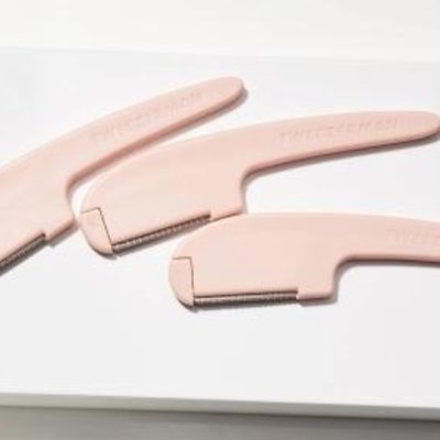 phương pháp dermaplaning
