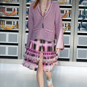 Kho dữ liệu số khổng lồ tại Chanal Xuân-Hè 2017