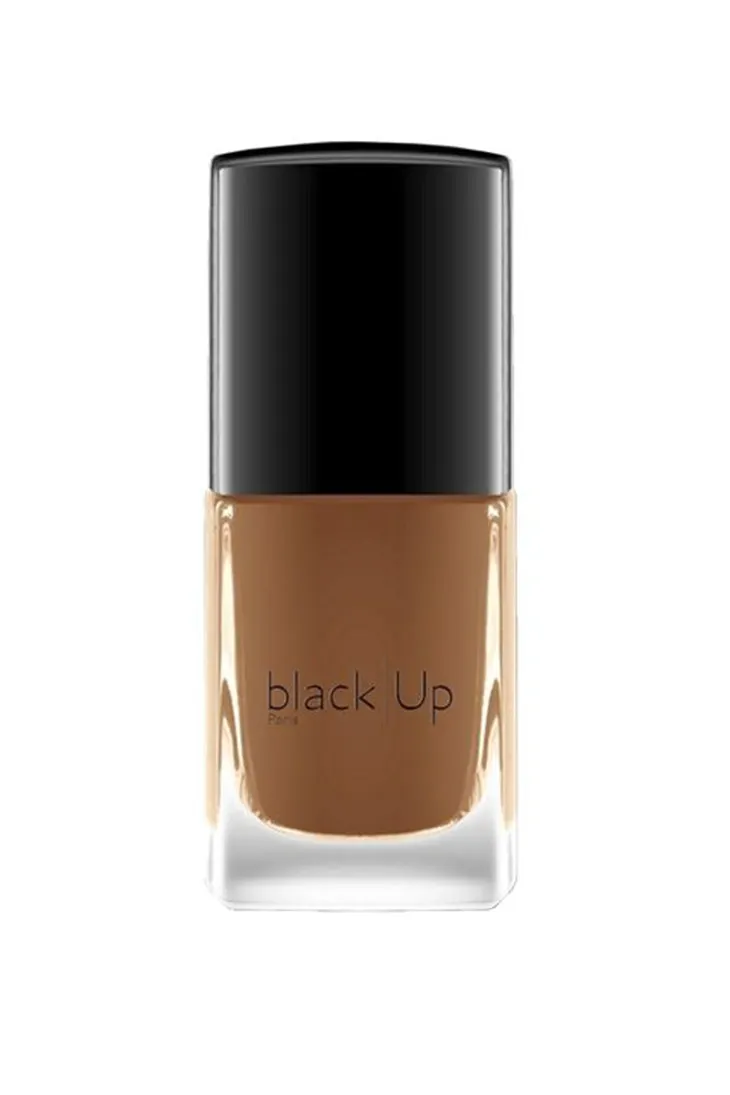 Black Up Nail Lacquer màu NVAoo8 ($12.5)