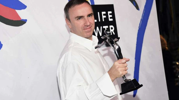 Raf Simons đoạt giải thưởng CFDA ở cả hai hạng mục lớn