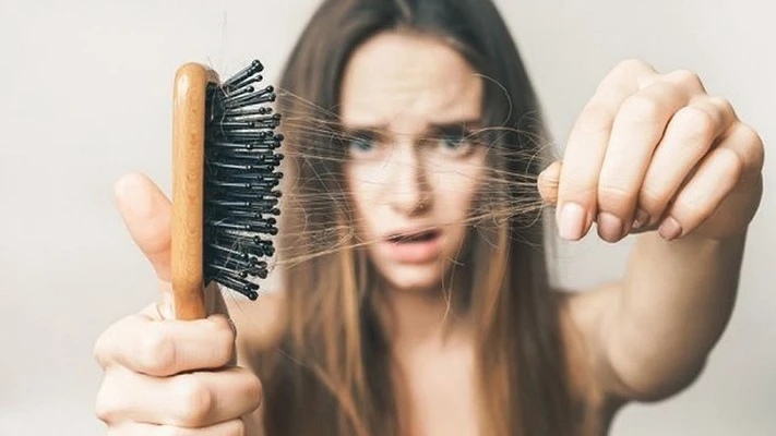 Khi mái tóc lên tiếng 