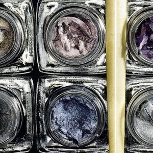 sách dạy làm đẹp - Bobbi Brown Everything Eyes - elle vietnam