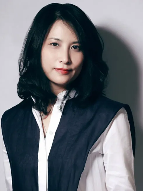 ellevn Tran-Thi-Hoai-Anh