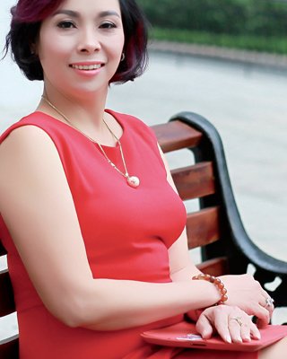 Nữ doanh nhân Phạm Thùy Dương-