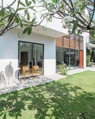 Không gian sống bình yên mang màu xanh của Frederic