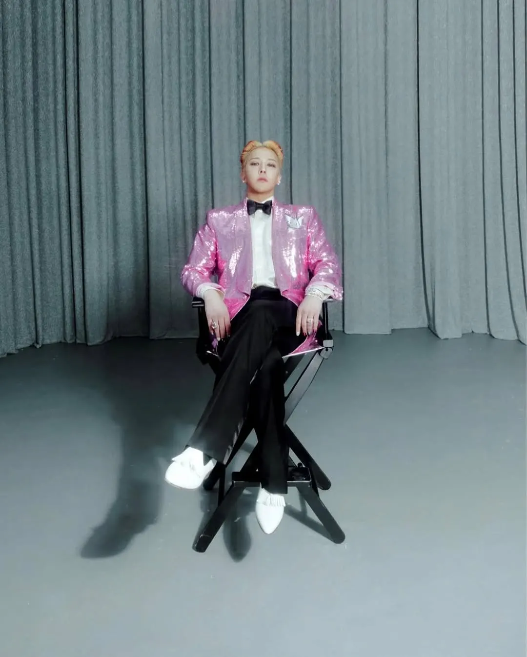 trang phục disco g-dragon