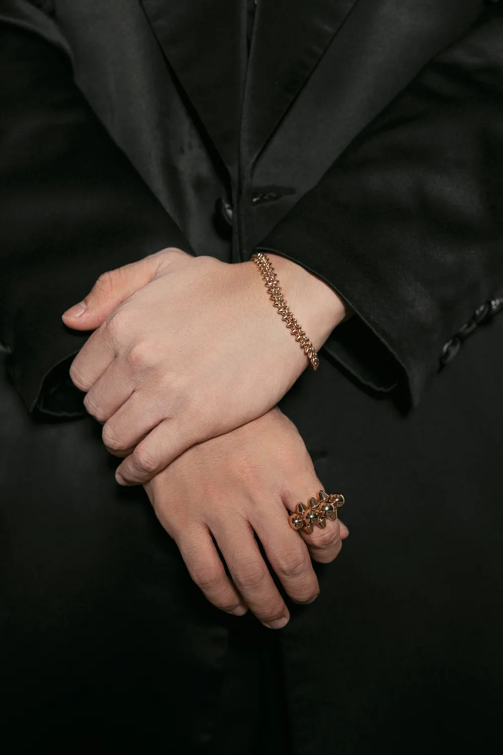 trang sức cartier DJ 2pillz