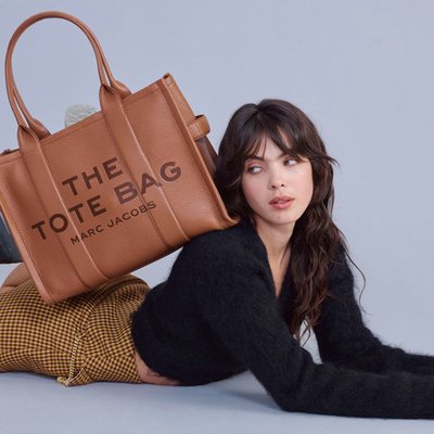 Túi tote da màu nâu Marc Jacobs