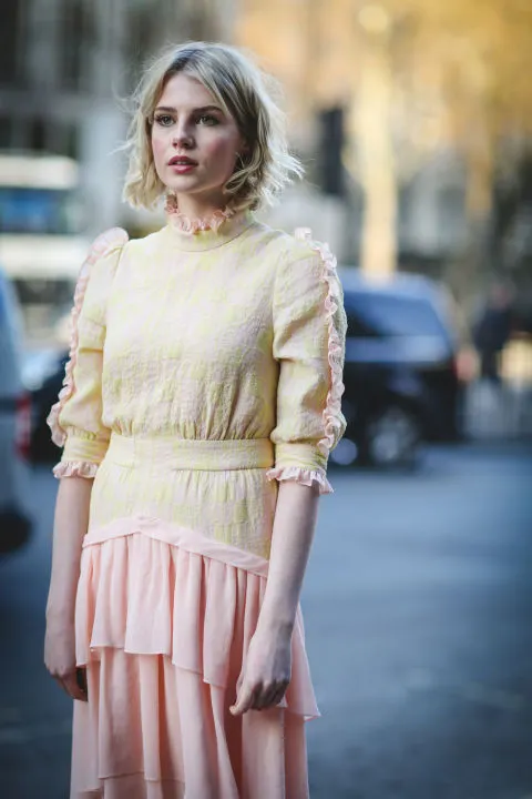 Muôn vẻ street style tại Tuần lễ thời trang London Thu-Đông 2017 - ELLE VN