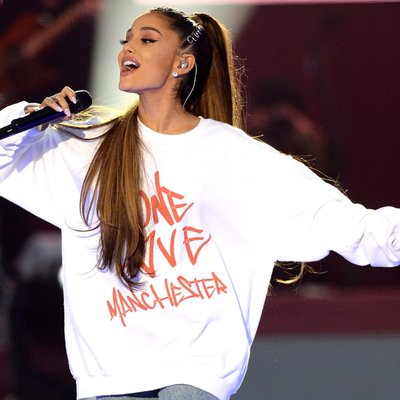 Ariana Grande trở lại với concert One Love Manchester