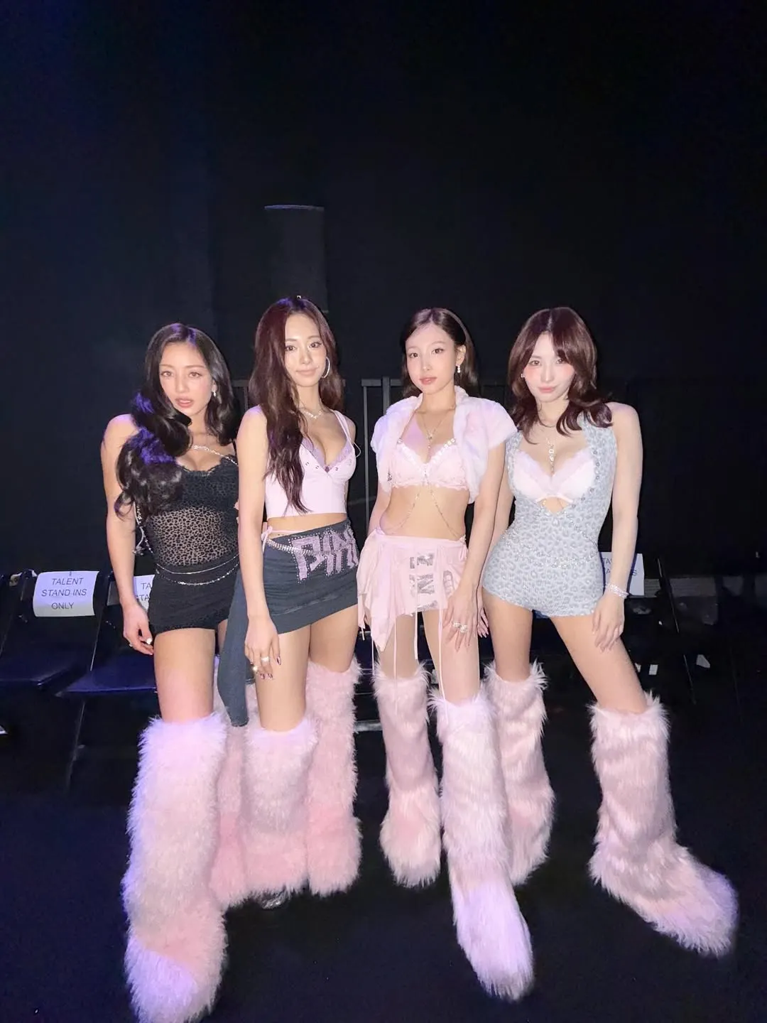 tzuyu twice tại sàn diễn Victoria's Secret 2025 