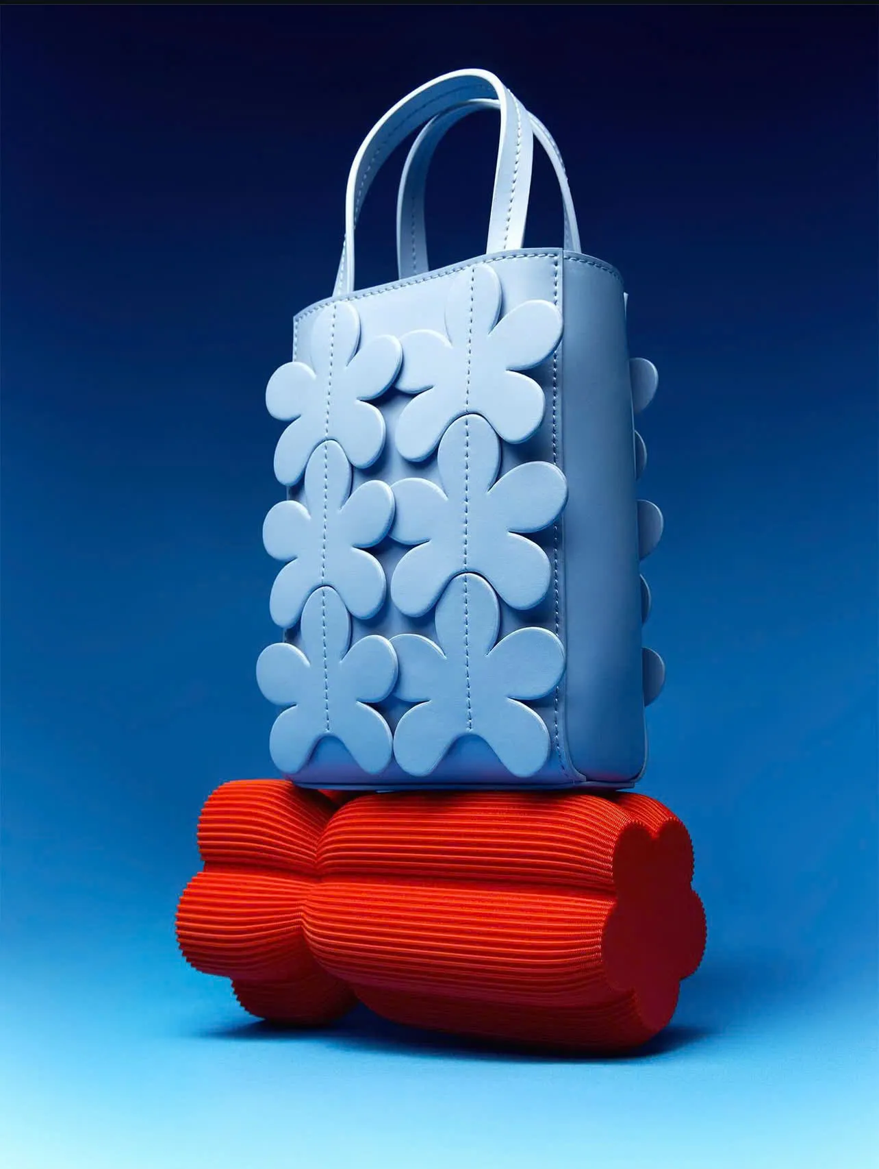 Thiết kế túi Saff của Peggy Hartanto