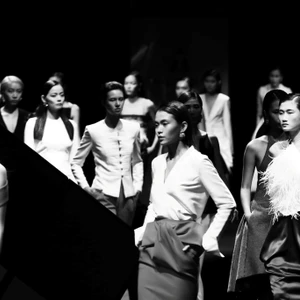 ellevn bo suu tap lam gia khang