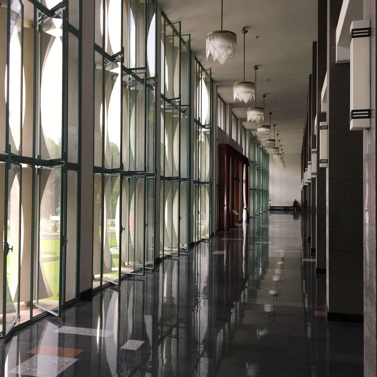 rèm hoa đá Dinh Độc Lập