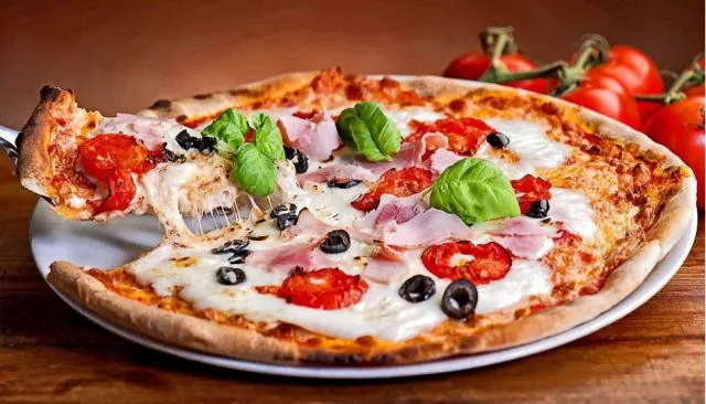 Pizza Napoli, Ý