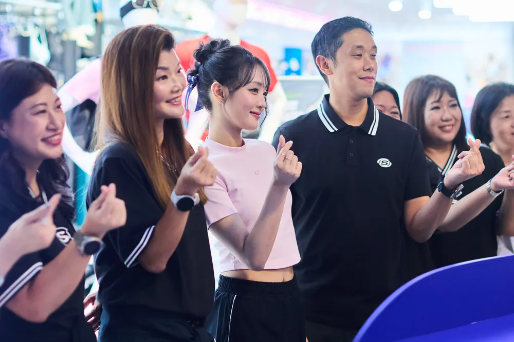 giám đốc Skechers