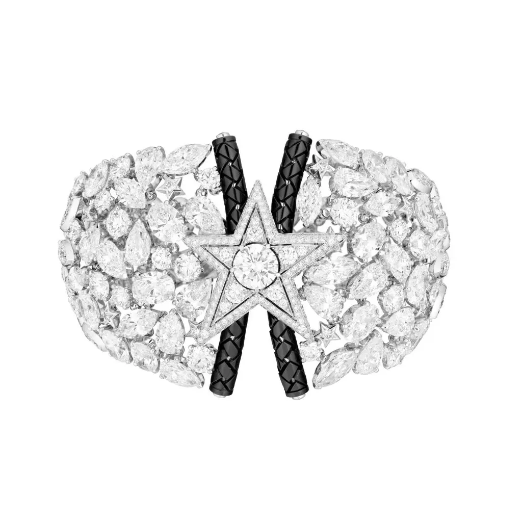 Vòng tay từ BST Reach For The Stars CHANEL 