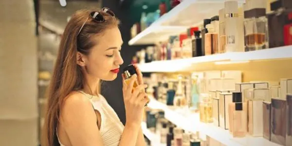 Bí quyết chọn lựa và phân loại nước hoa cho phái đẹp ELLE VN