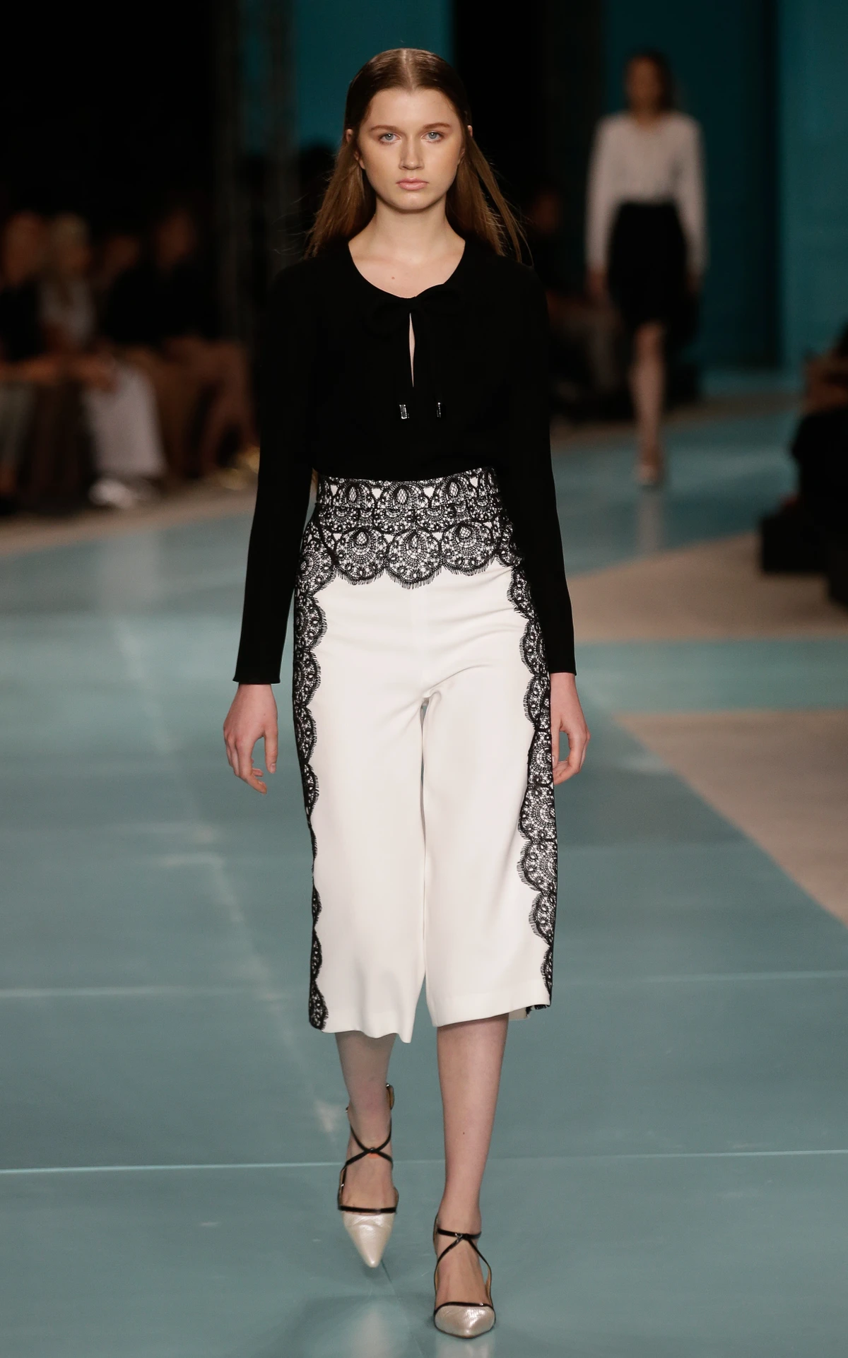 Tuần lễ Thời trang ELLE Thailand Xuân Hè 2016