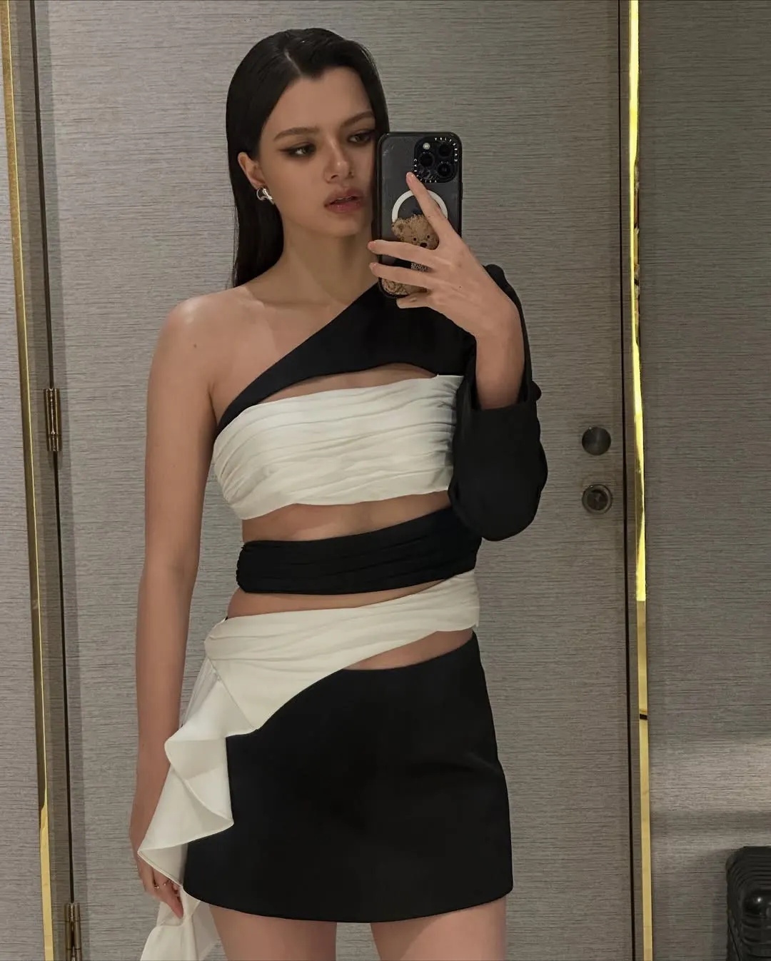 Becky tại ELLE Fashion Week 2025