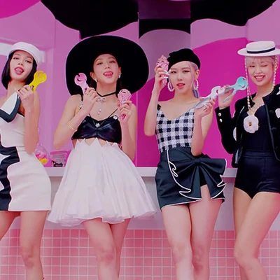 Thời trang trong MV Ice Cream của nhóm BLACKPINK