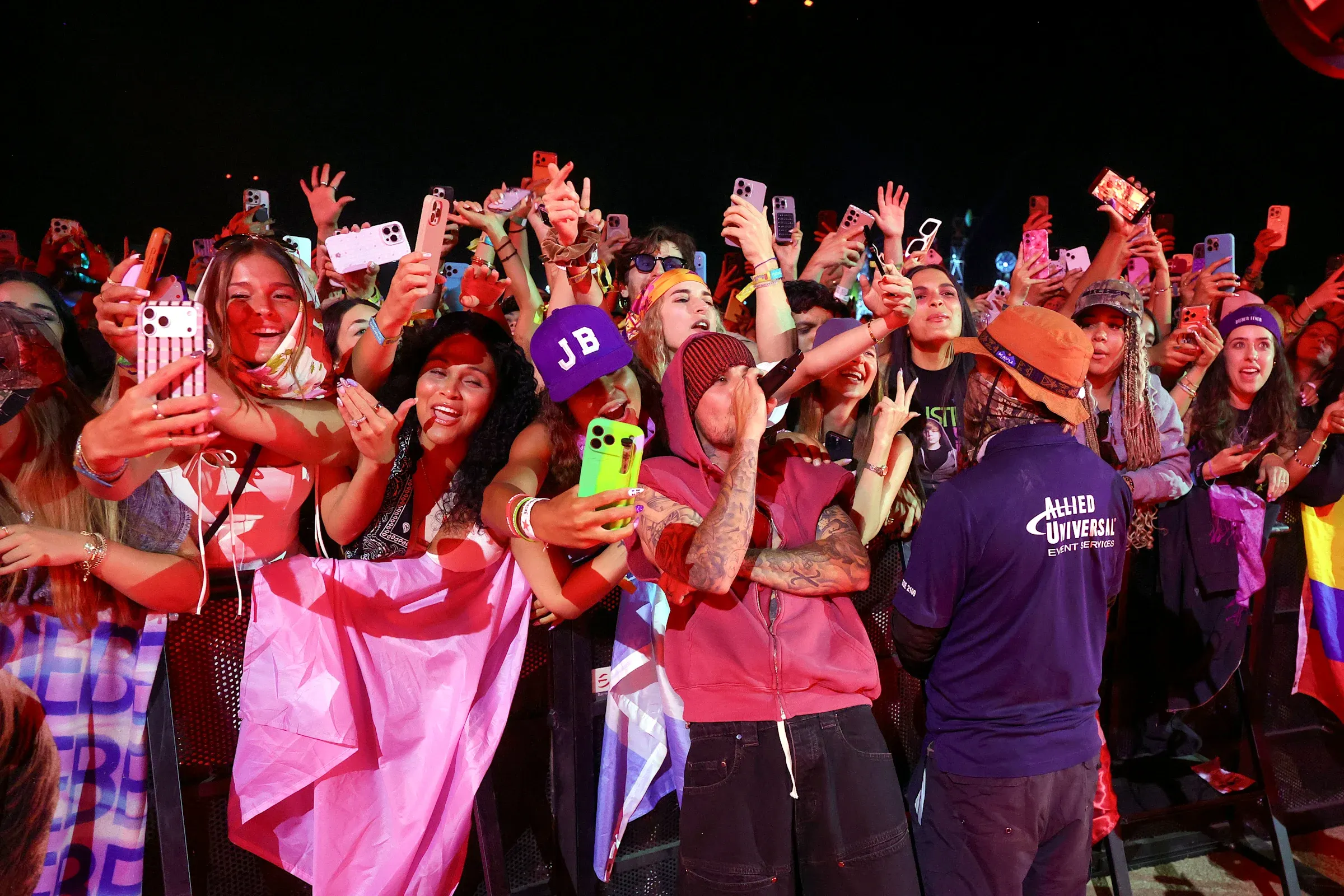 Justin Bieber trình diễn tại Coachella 2026 tuần 2