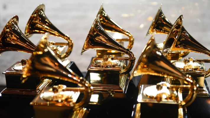 cúp Grammy 2022