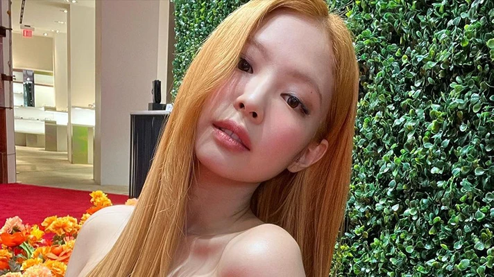Jennie (BLACKPINK) và màu tóc nhuộm mới
