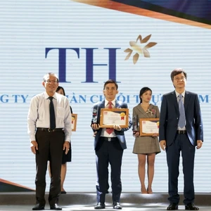 Thương hiệu TH true MILK nhận giải thưởng Tin và Dùng 2018 cho “Thương hiệu có tâm”