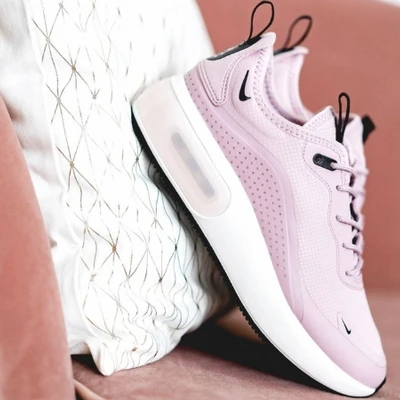 Nike trình làng Air Max Dia - Thiết kế dành riêng cho phái đẹp