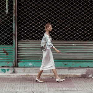 Minh Triệu cũ và mới cùng Lam giữa phố Sài Gòn