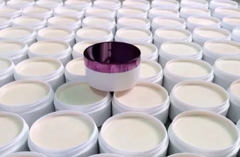 Kem trộn mang đến những tác hại khôn lường cho làn da nếu không may sử dụng phải