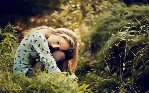 ELLE lắng nghe bạn: Vượt qua tình đơn phương