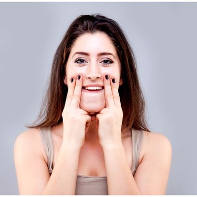 Yoga cho khuôn mặt – Thói quen làm đẹp mà bạn gái nên thử