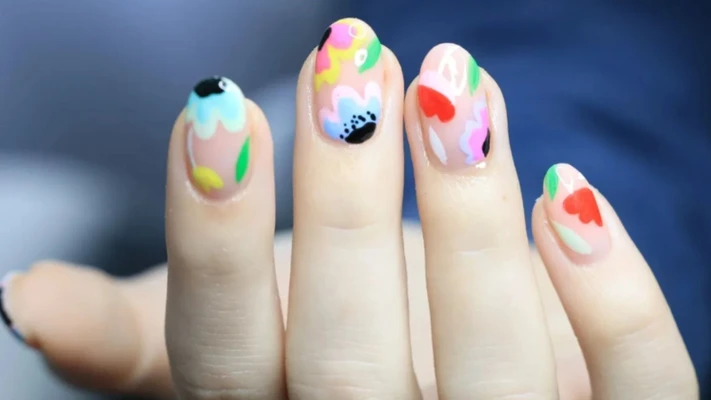 Nail đẹp nhiều màu sắc