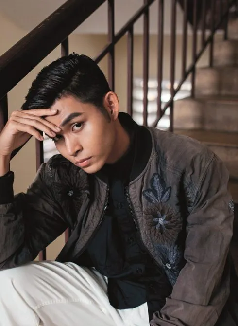 Jun Phạm - Chậm rãi và mơ mộng