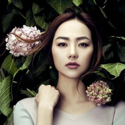 ￼Minh Hằng: "Sống là phải thực tế" - ELLE VN